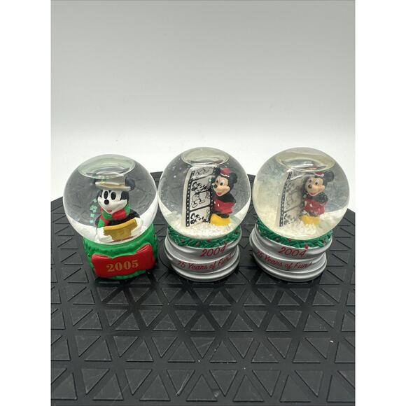 Lot Of 3 Mickey Mouse Disney world 75 Yrs Of Fun Snow Globe Snowglobes ‘04 ‘05 - Picture 1 of 5